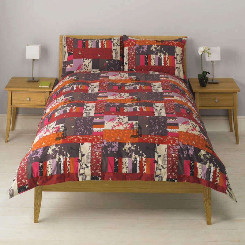 3 Quilt Cover Set, Flat Sheet, Pillowcase, Curtain & Throwover - Image 1